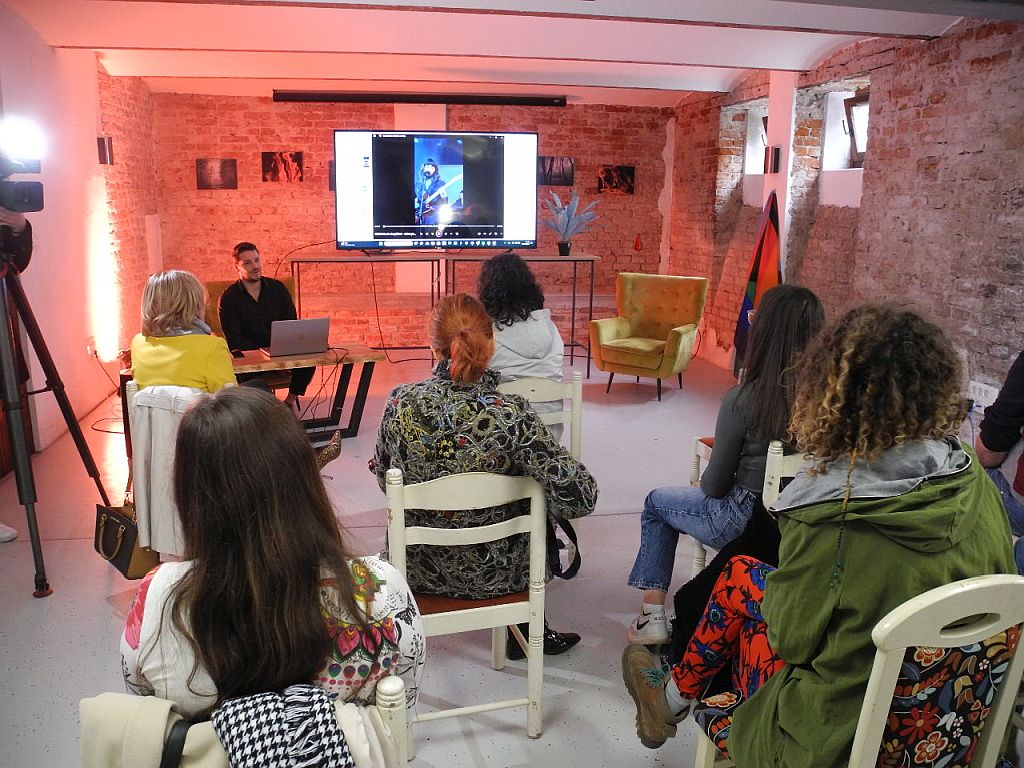 Glasaj za najbolji projekt za mlade