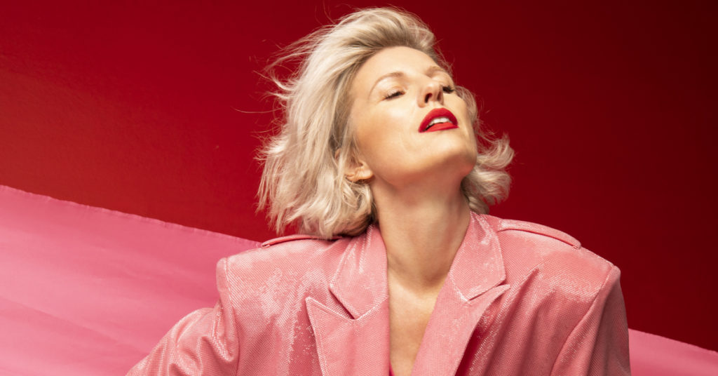 Balkanska indie pop ikona priprema šljokičasti party na KVART festivalu u Varaždinu!