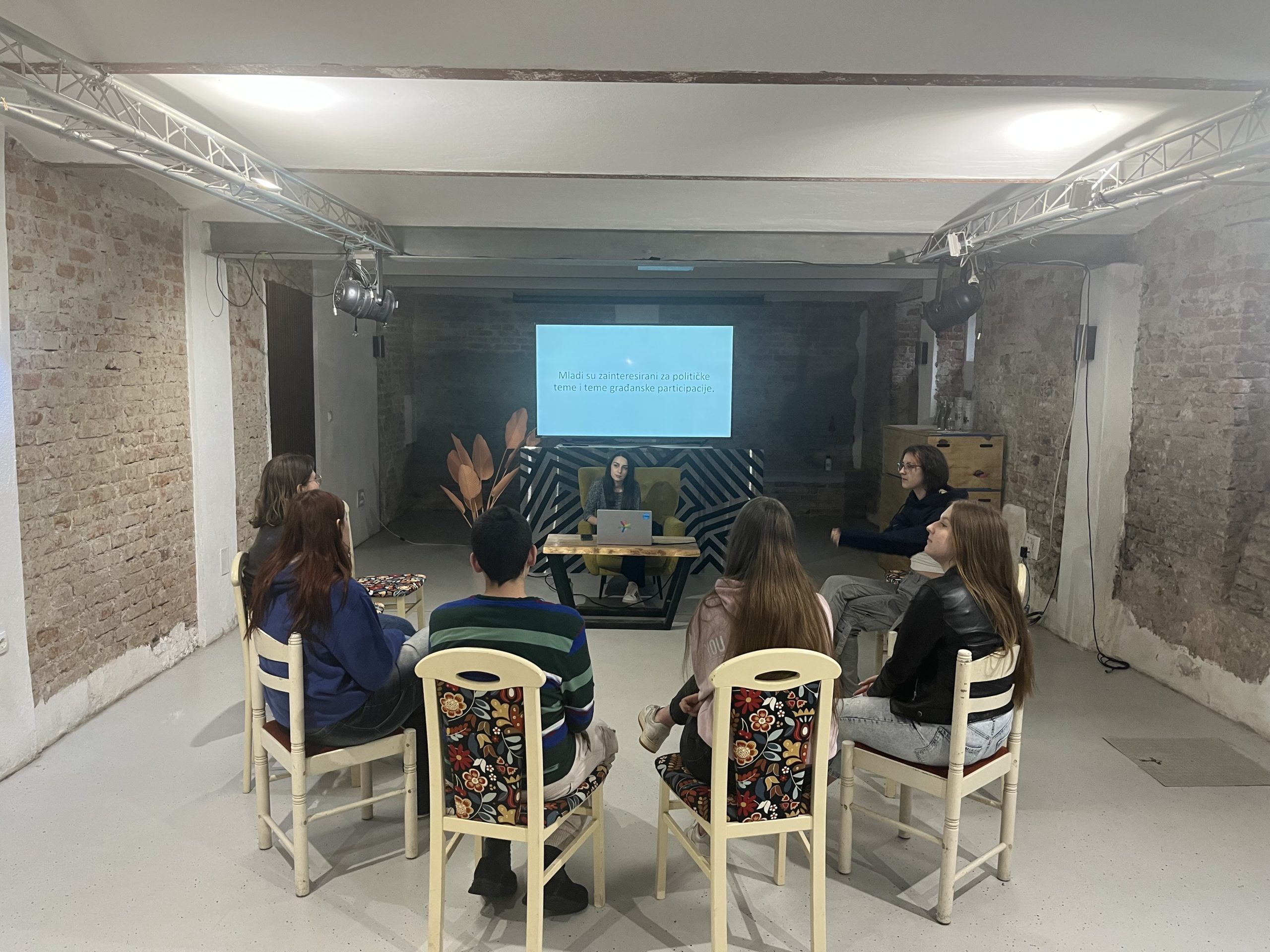 Parlaonica u P4: Je li važno biti politički aktivan?